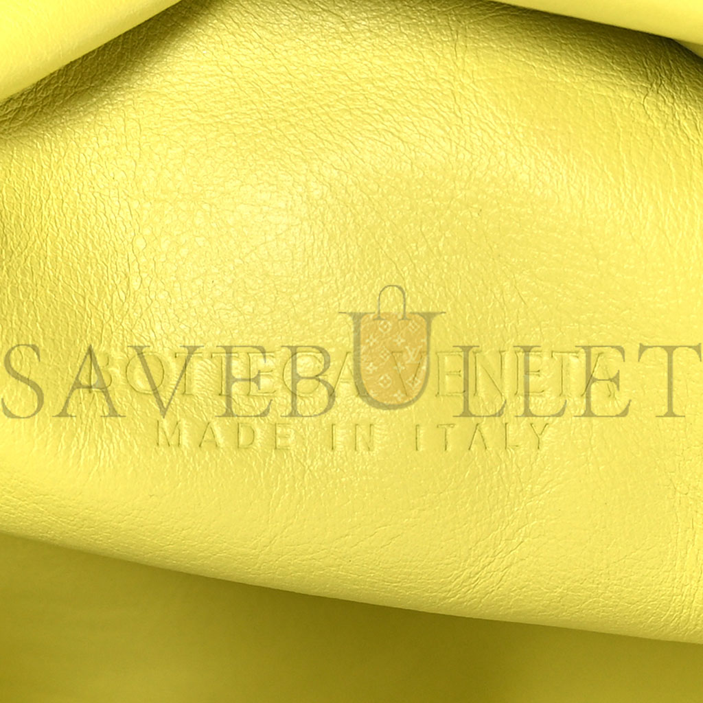 bo*te*ga Ve*ne*ta smooth butter calf the pouch oversized clutch sherbert (38*24*8cm)